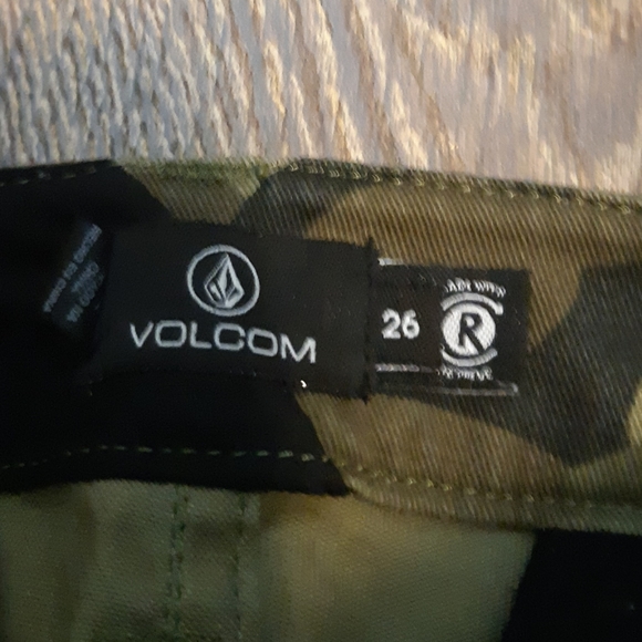 Volcom camo pants - Picture 6 of 6